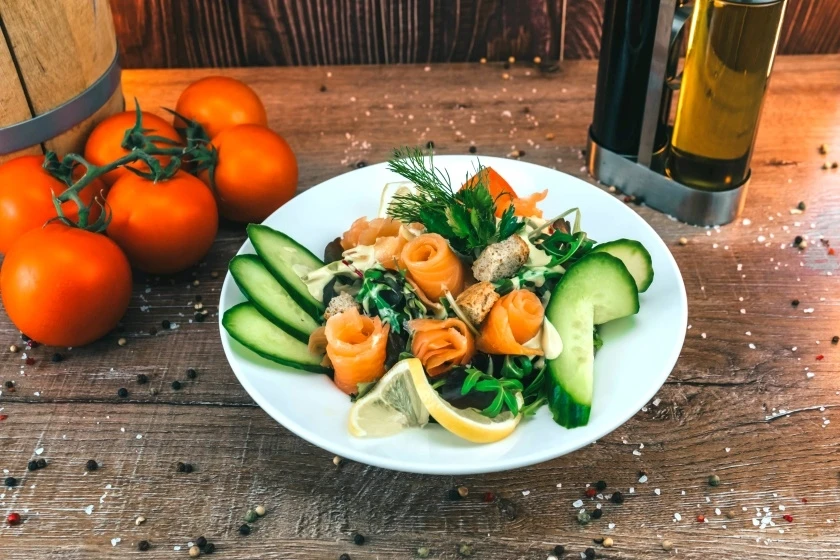 Somon salatası
