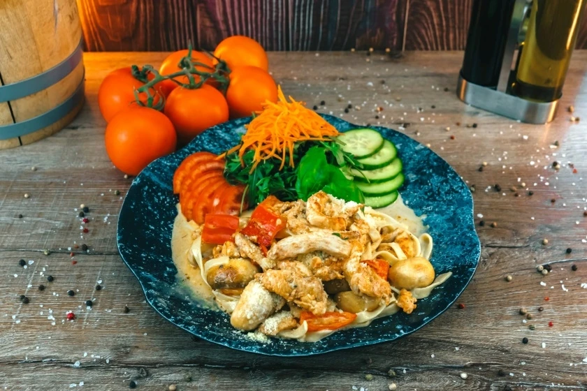 Fettuccine tavuk