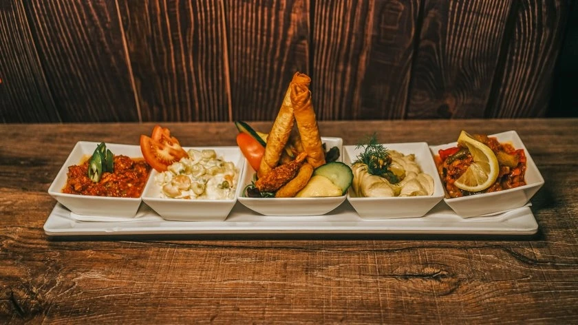 Karışık meze sıcak soğuk