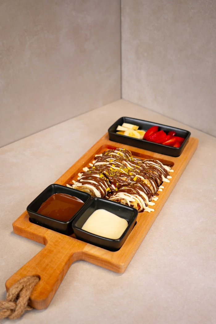 Deluxe Sweet Board