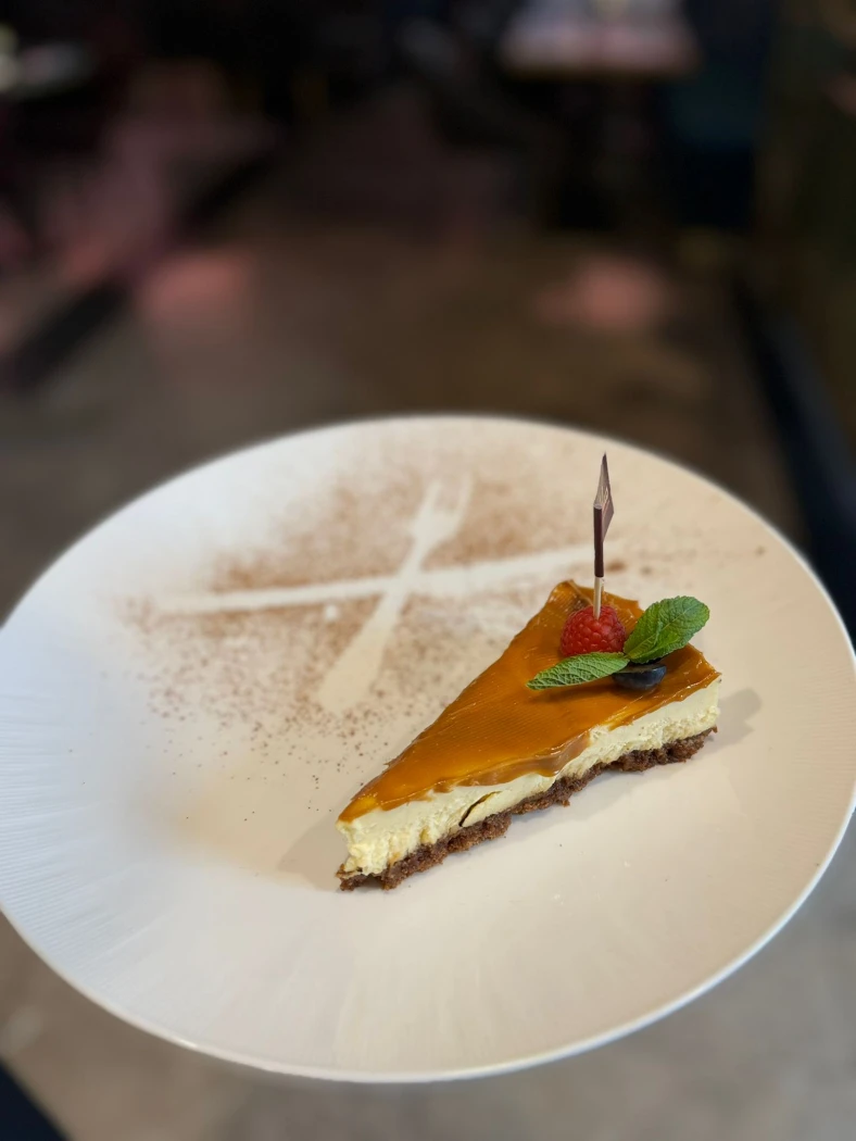 LOTUS CHEESECAKE